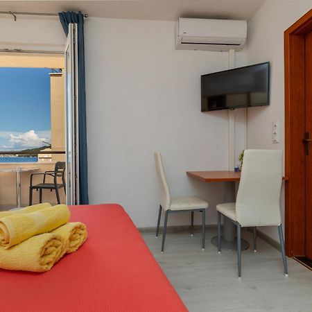 Apartments By The Sea Drasnice, Makarska - 6697 Экстерьер фото