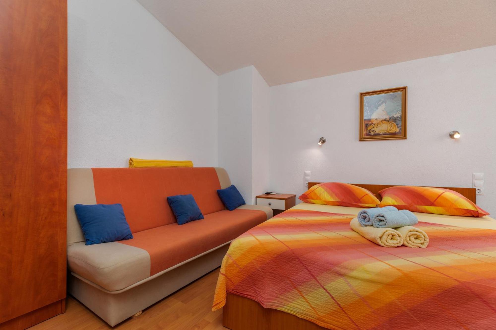 Apartments By The Sea Drasnice, Makarska - 6697 Экстерьер фото