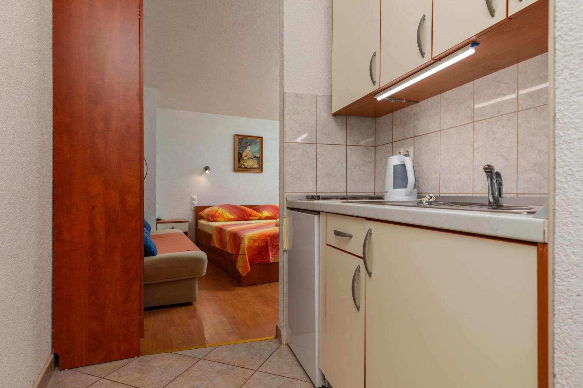 Apartments By The Sea Drasnice, Makarska - 6697 Экстерьер фото
